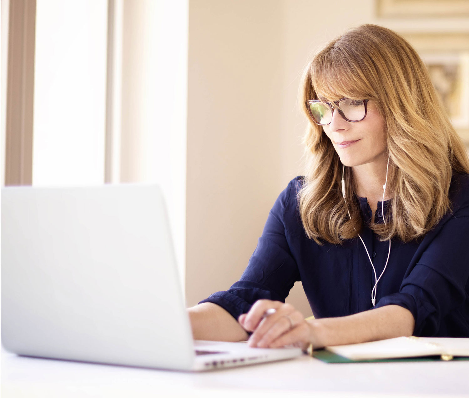 woman on laptop